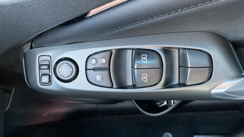 Nissan Juke 1.6 Hybrid N-Connecta 5dr Auto Hybrid Hatchback